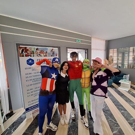 Hotel Club La Villa Martinsicuro Kültér fotó
